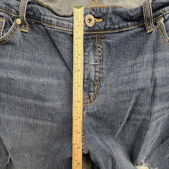 Torrid Stretch Boyfriend Straight Jeans Size 20‎ Blue Pockets Distressed - Picture 7 of 9